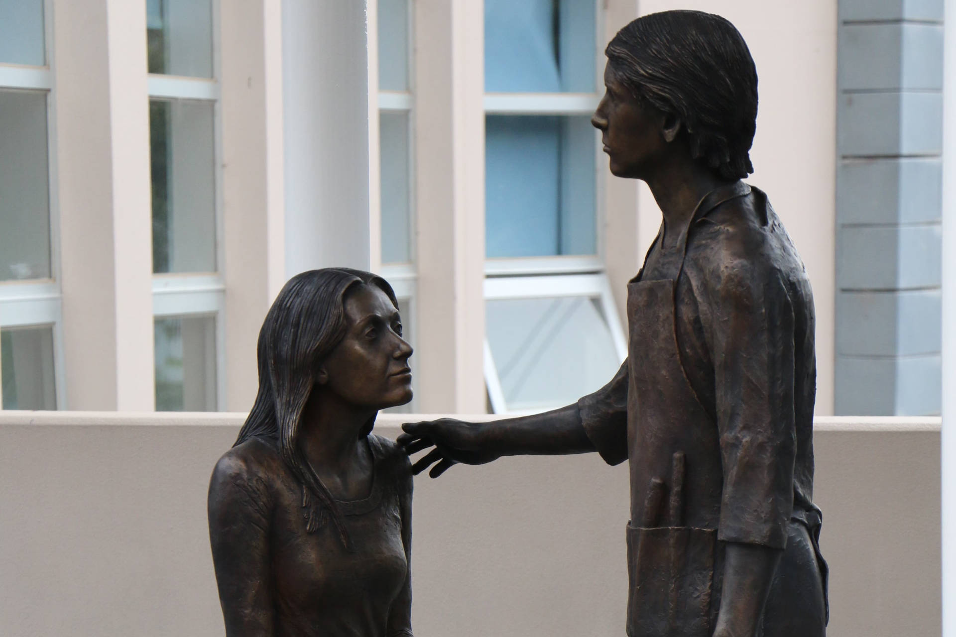 Bronze sculpture of Mary and Jesus